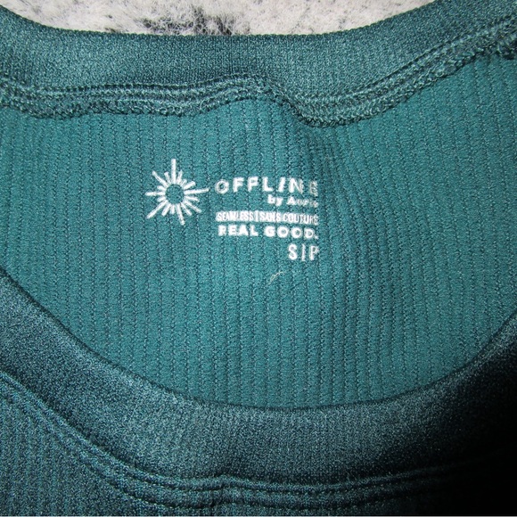 Offline by Aerie green athletic crop top! - Picture 3 of 3
